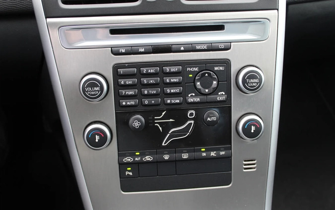 Volvo XC 60 cena 47900 przebieg: 179974, rok produkcji 2009 z Nowa Dęba małe 596